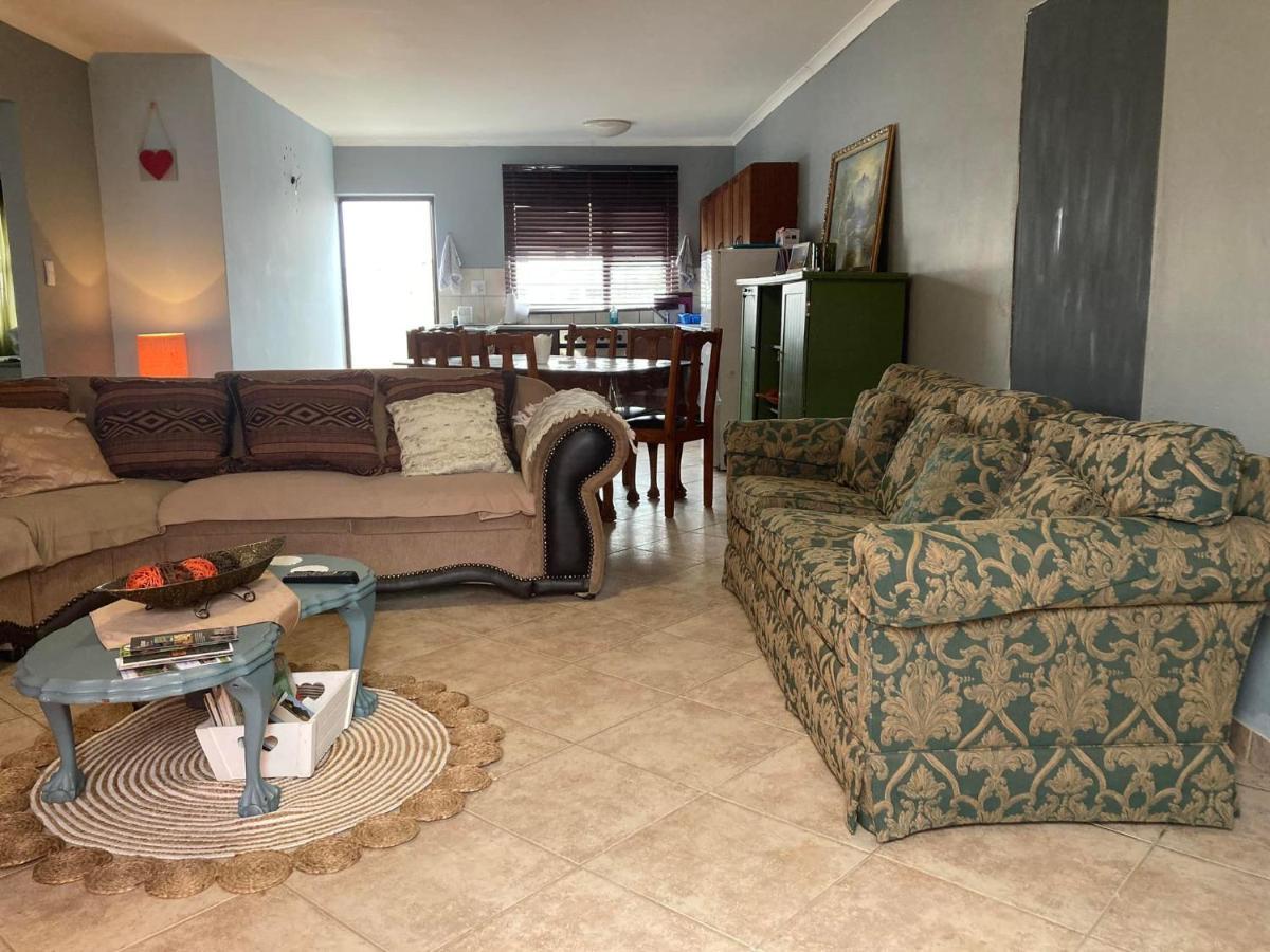 Daffodil Self Catering And Accommodation B Swakopmund Bagian luar foto