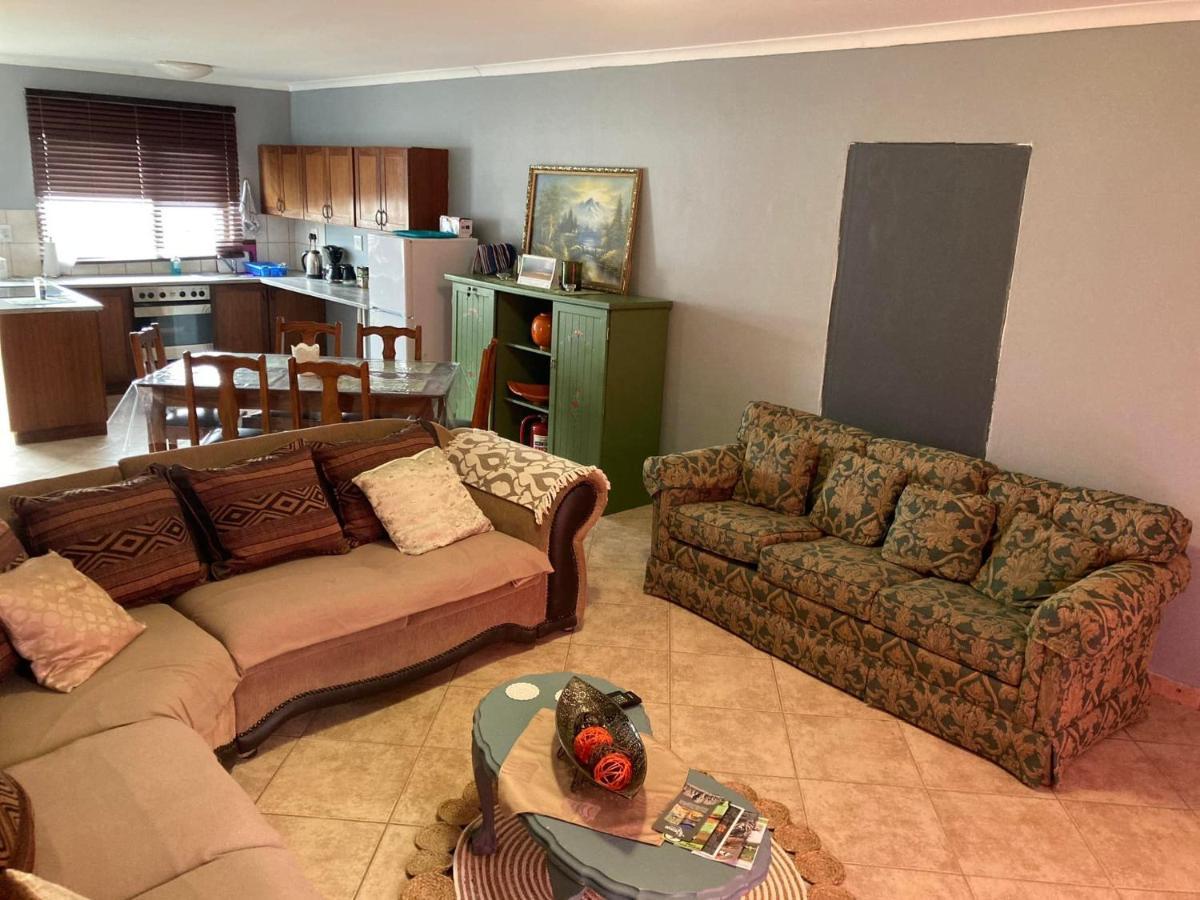 Daffodil Self Catering And Accommodation B Swakopmund Bagian luar foto